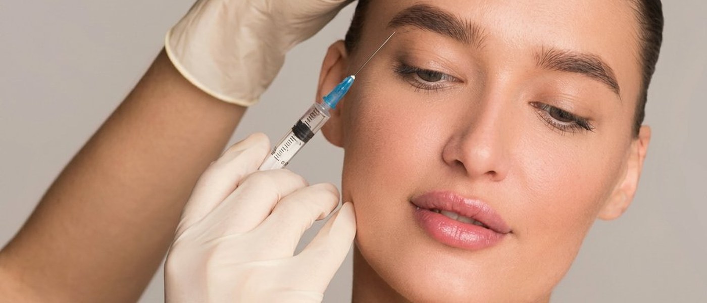 Precision milia and skin tag removal treatment